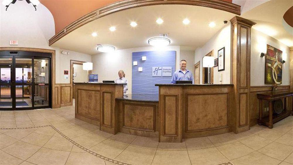 Holiday Inn Express Hotel And Suites Kingsville By Ihg Εξωτερικό φωτογραφία
