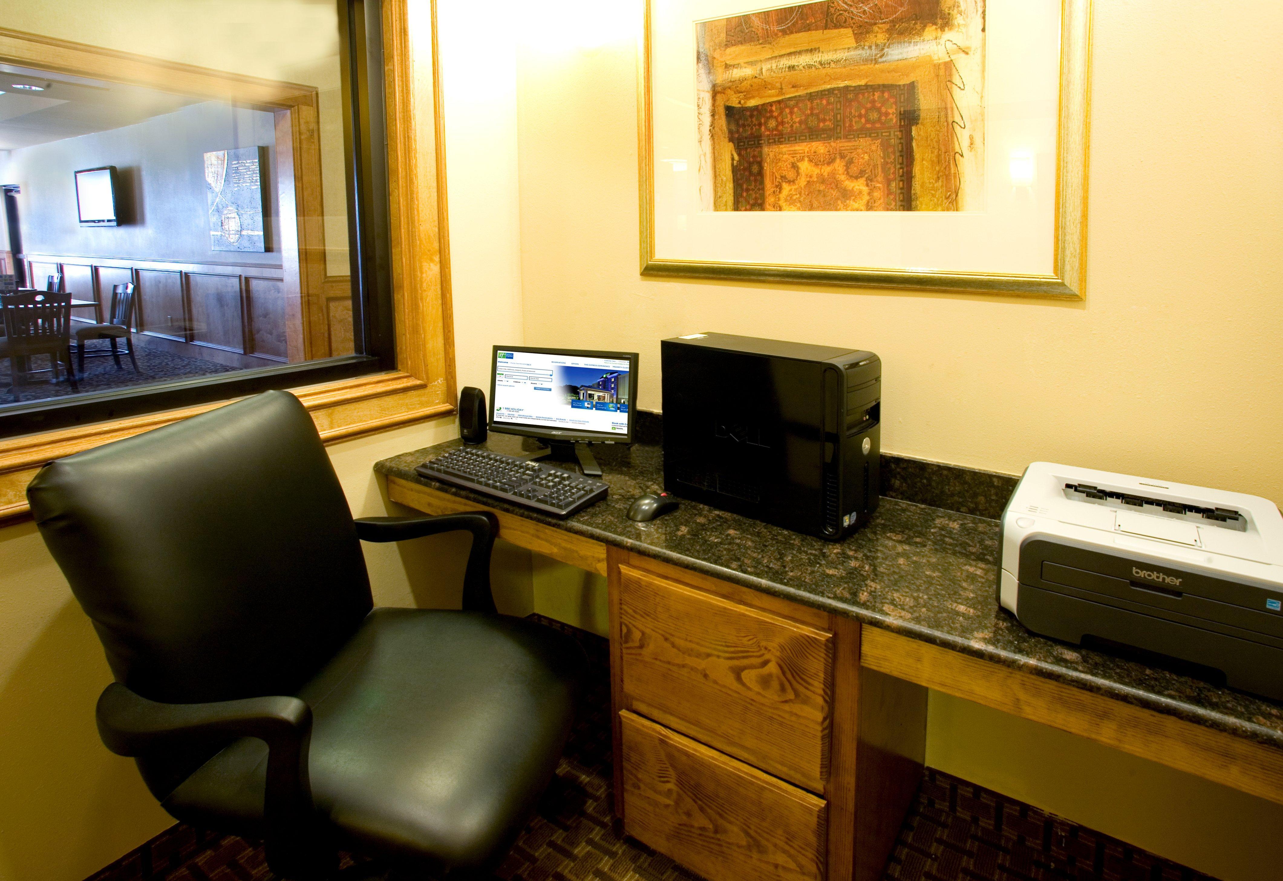 Holiday Inn Express Hotel And Suites Kingsville By Ihg Ανέσεις φωτογραφία