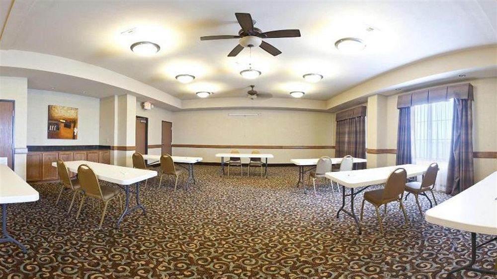 Holiday Inn Express Hotel And Suites Kingsville By Ihg Εξωτερικό φωτογραφία